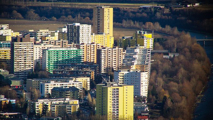 AUFGEDECKT: Mehrheit der Innsbrucker Gemeinde-Wohnungen geht an Zuwanderer