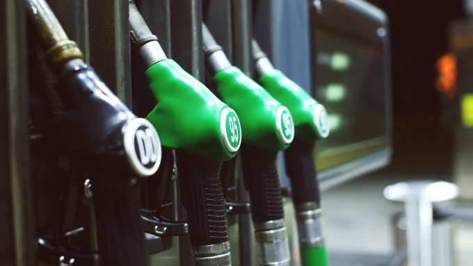 Jetzt erwacht der Staatsfunk: Überraschung - Öl-Embargo macht Diesel teurer