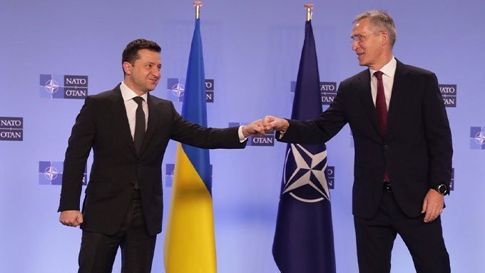 Neuer Wahnsinn: NATO-Chef fordert 100 Mrd. Euro für Ukraine