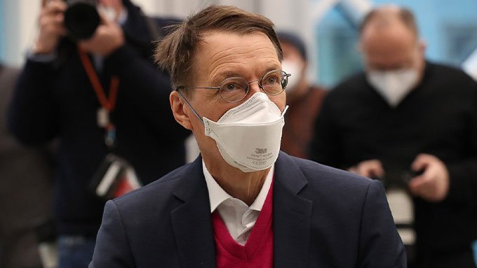 Geld für SPD-nahe Agentur: Rechnungshof rügt Lauterbach wegen Impfkampagne