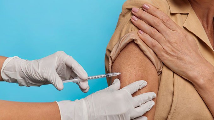Hirntumor nach Impfung: 'Falter' hetzt gegen krebskranke Frau auf