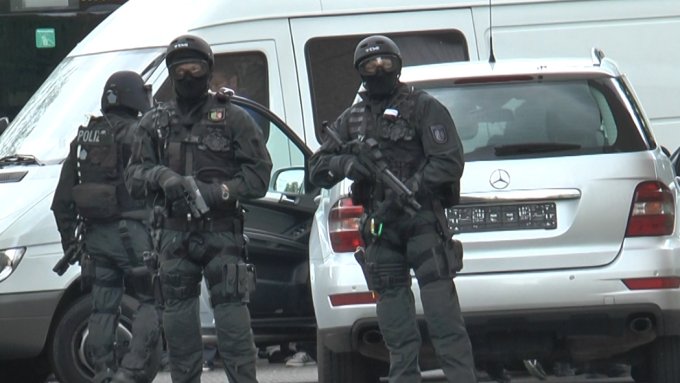SEK-Einsatz: Antifa-Schläger in Sachsen & Thüringen festgenommen