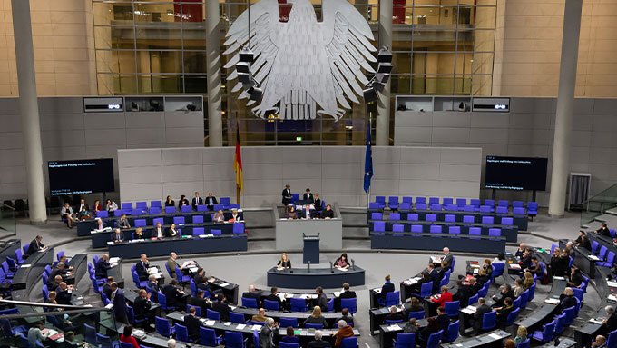 Bundestag wählt neuen 'Ethikrat': Lauter linientreue Hofschranzen als Buyx-Erben